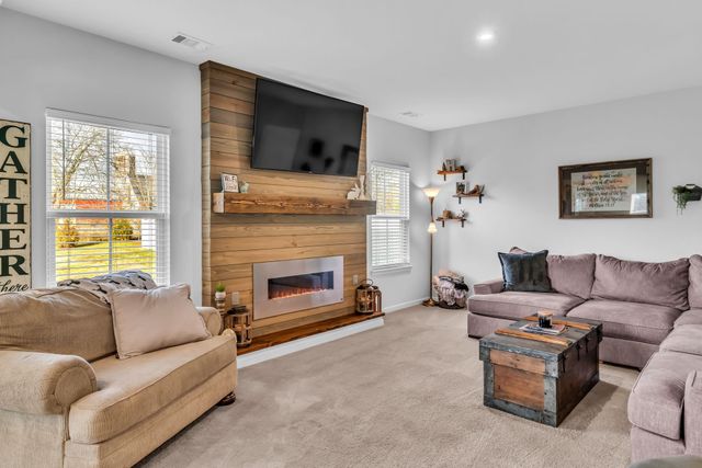 308 Oakley Dr, Gallatin, TN 37066