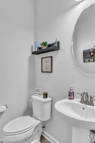 308 Oakley Dr, Gallatin, TN 37066