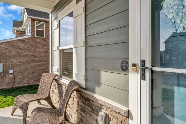 308 Oakley Dr, Gallatin, TN 37066