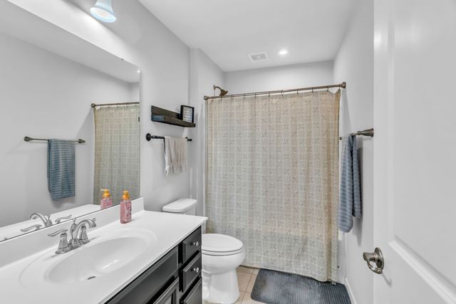 308 Oakley Dr, Gallatin, TN 37066