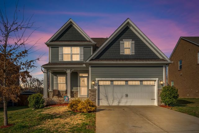 308 Oakley Dr, Gallatin, TN 37066