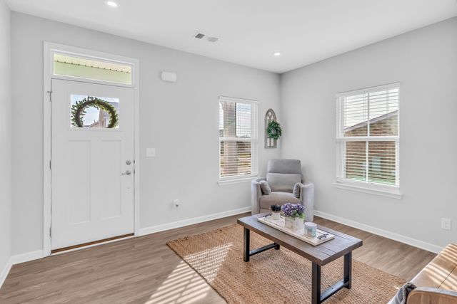 308 Oakley Dr, Gallatin, TN 37066