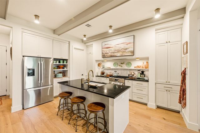 13825 Carnegie Drive, Fort Worth, TX 76008