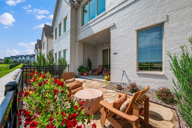 13825 Carnegie Drive, Fort Worth, TX 76008