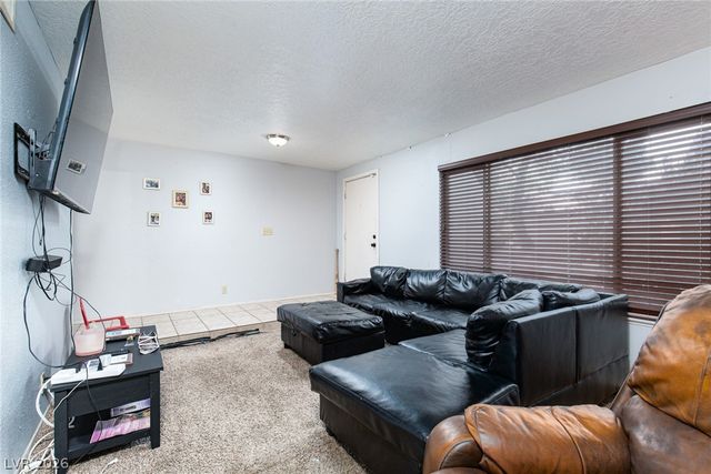3233 Kinsale Court, Las Vegas, NV 89121