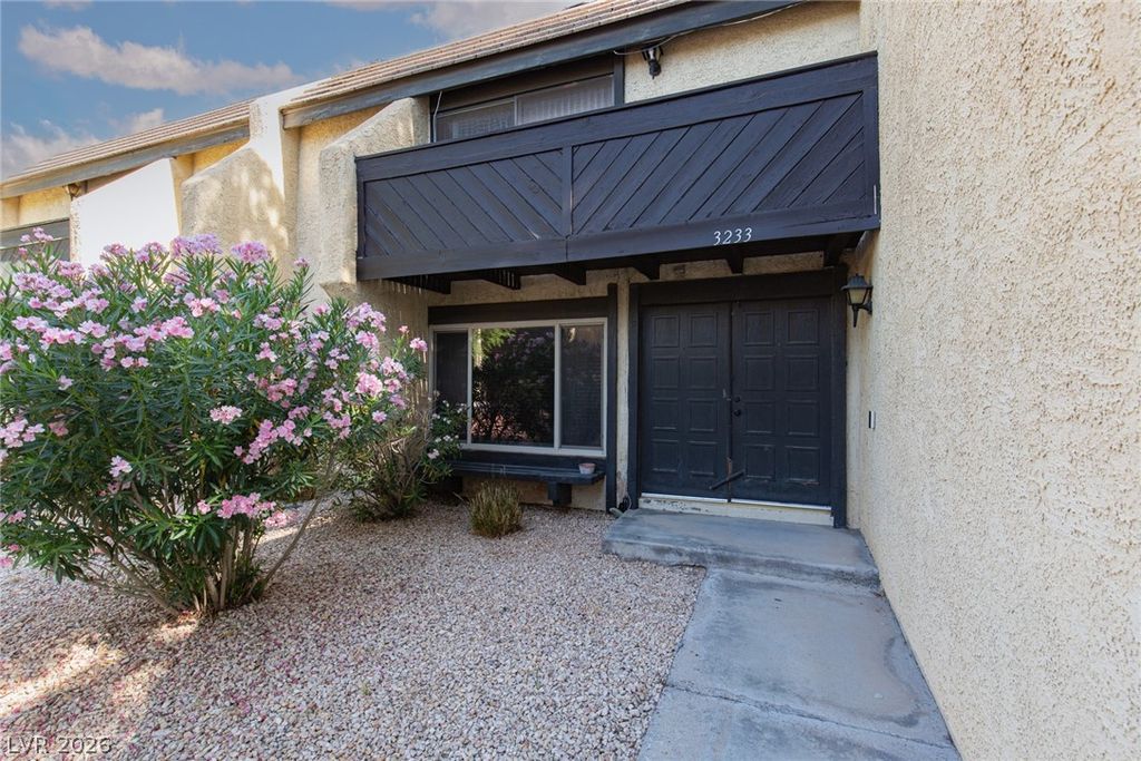 3233 Kinsale Court, Las Vegas, NV 89121