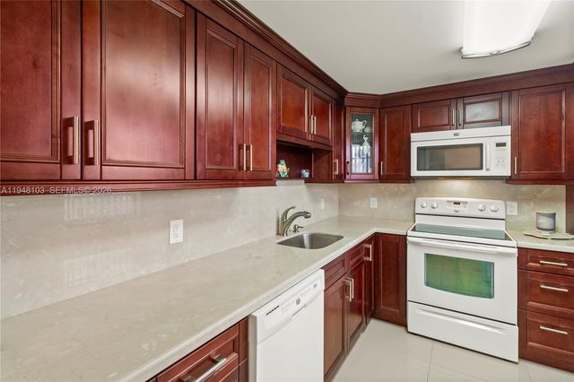 101 SE 3rd Ave 507, Dania Beach, FL 33004