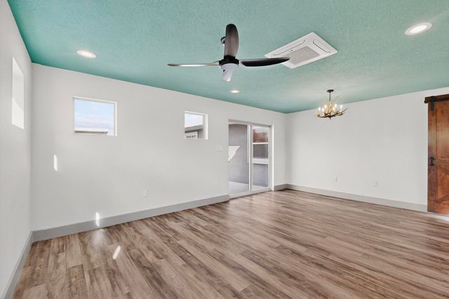 273 Tigris Road NE, Rio Rancho, NM 87124