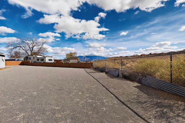 273 Tigris Road NE, Rio Rancho, NM 87124