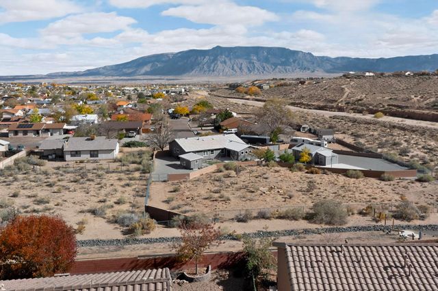 273 Tigris Road NE, Rio Rancho, NM 87124