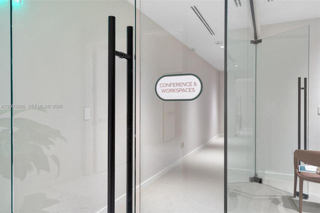 77 SE 5th Street 3005, Miami, FL 33131