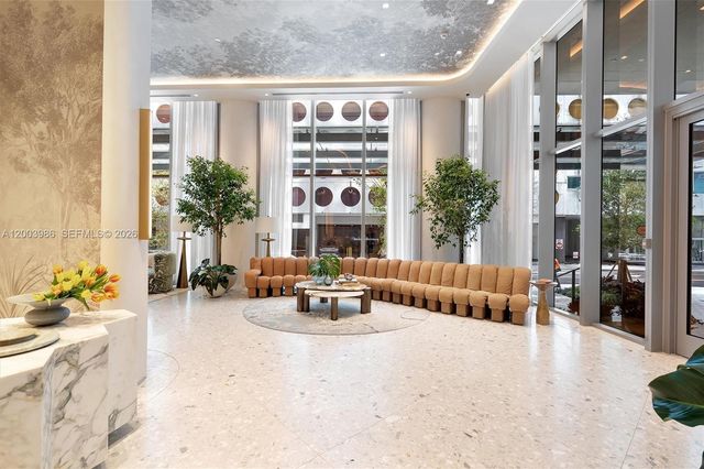 77 SE 5th Street 3005, Miami, FL 33131