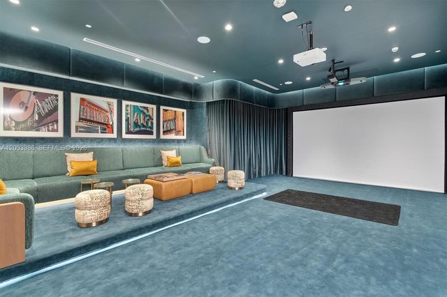 77 SE 5th Street 3005, Miami, FL 33131