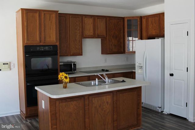 202 BLOSSOM LN, Stafford, VA 22554