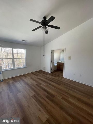 202 BLOSSOM LN, Stafford, VA 22554