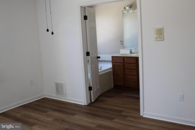202 BLOSSOM LN, Stafford, VA 22554