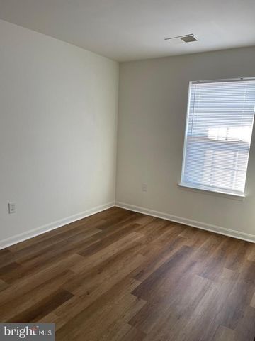 202 BLOSSOM LN, Stafford, VA 22554