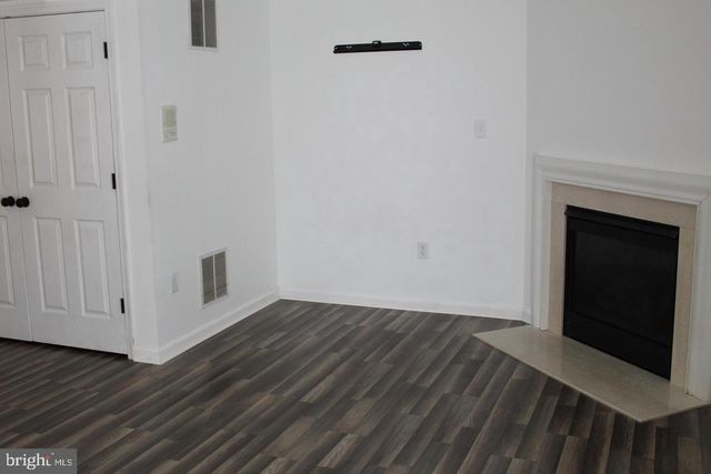 202 BLOSSOM LN, Stafford, VA 22554