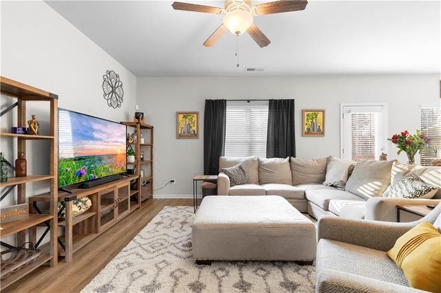 300 Winston Circle, Canton, GA 30114