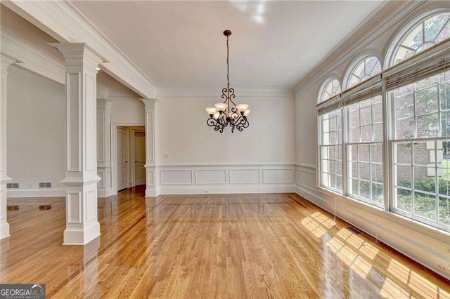 8280 Sentinae Chase Drive, Roswell, GA 30076