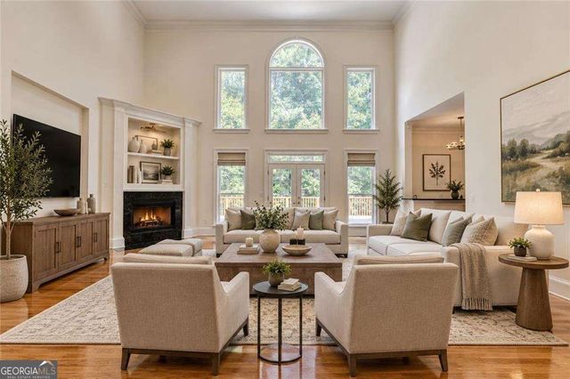 8280 Sentinae Chase Drive, Roswell, GA 30076