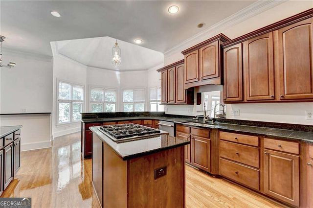 8280 Sentinae Chase Drive, Roswell, GA 30076