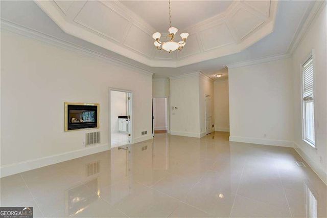 8280 Sentinae Chase Drive, Roswell, GA 30076