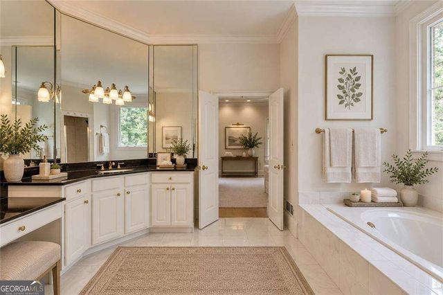 8280 Sentinae Chase Drive, Roswell, GA 30076