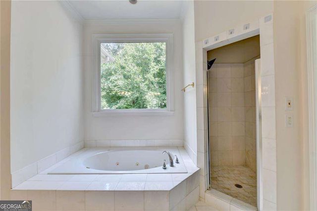 8280 Sentinae Chase Drive, Roswell, GA 30076