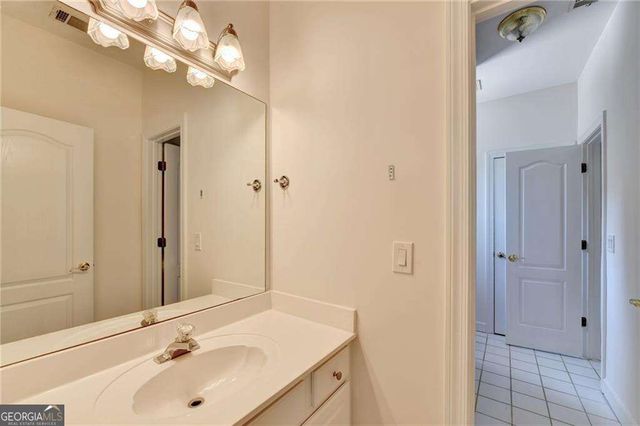 8280 Sentinae Chase Drive, Roswell, GA 30076