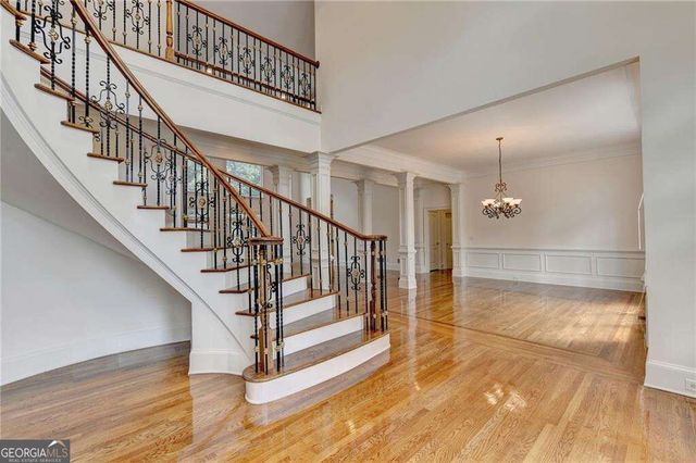 8280 Sentinae Chase Drive, Roswell, GA 30076