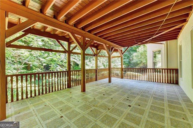 8280 Sentinae Chase Drive, Roswell, GA 30076