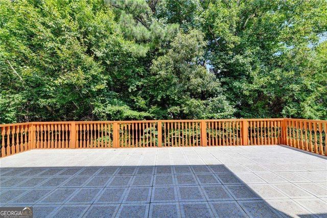 8280 Sentinae Chase Drive, Roswell, GA 30076