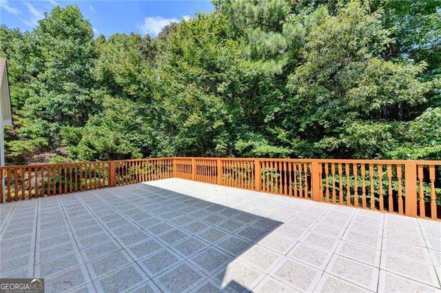 8280 Sentinae Chase Drive, Roswell, GA 30076