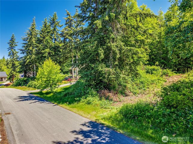 38766 Tinker Place NE, Hansville, WA 98340