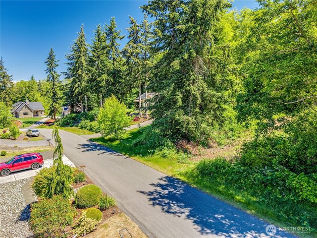 38766 Tinker Place NE, Hansville, WA 98340