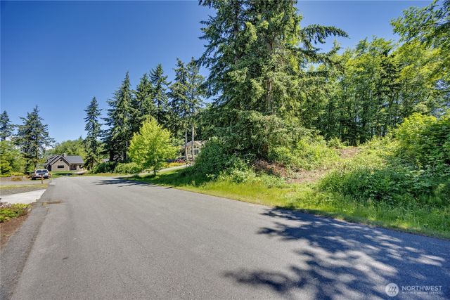 38766 Tinker Place NE, Hansville, WA 98340
