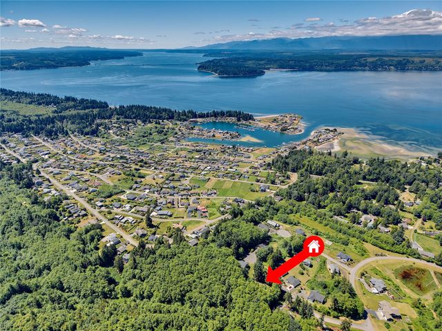 38766 Tinker Place NE, Hansville, WA 98340