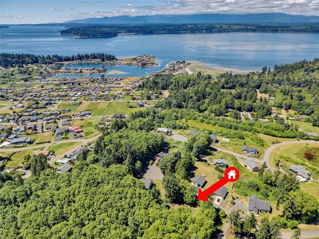 38766 Tinker Place NE, Hansville, WA 98340