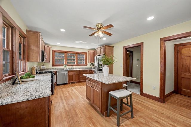 15 Eden St, Framingham, MA 01702