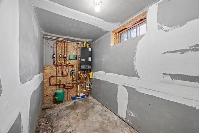 15 Eden St, Framingham, MA 01702