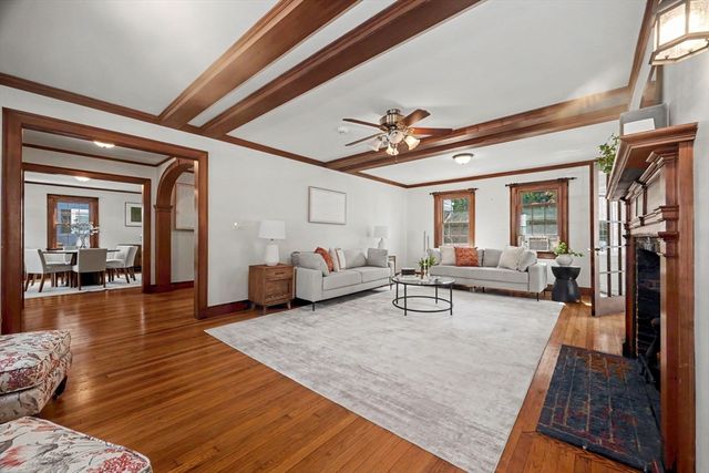 15 Eden St, Framingham, MA 01702