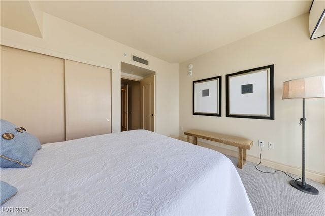 2747 Paradise Road 1205, Las Vegas, NV 89109