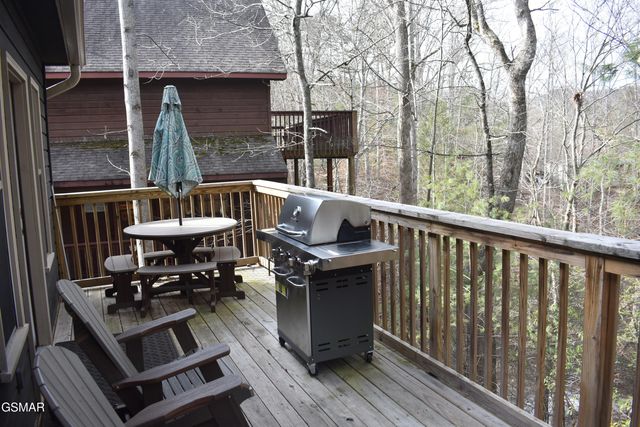 3516 Brook Stone Way, Pigeon Forge, TN 37863