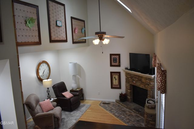 3516 Brook Stone Way, Pigeon Forge, TN 37863