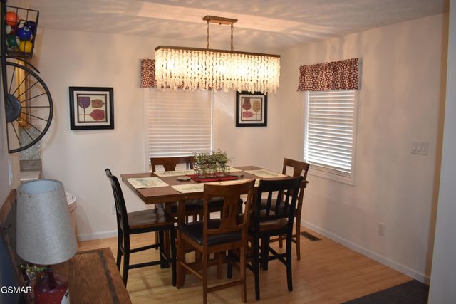 3516 Brook Stone Way, Pigeon Forge, TN 37863