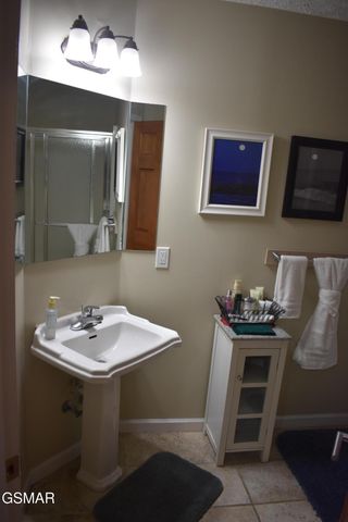 3516 Brook Stone Way, Pigeon Forge, TN 37863