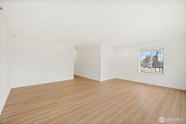 3606 Waller Road E, Tacoma, WA 98443