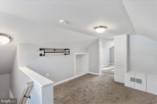 17 TURKEY HILL RD, Augusta, WV 26704