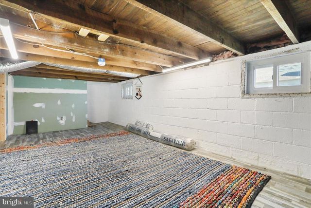 17 TURKEY HILL RD, Augusta, WV 26704